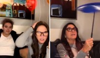 Lucerito Mijares 'golpea' a su madre con un plato en pleno live y esta fue su reacción