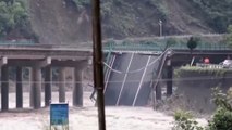 Chine : un pont s'effondre après des pluies torrentielles, 11 mort et 30 disparus