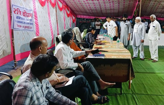 ग्रामीणों ने गांव में अतिक्रमण, बिजली और पेंशन समस्याएं बताई