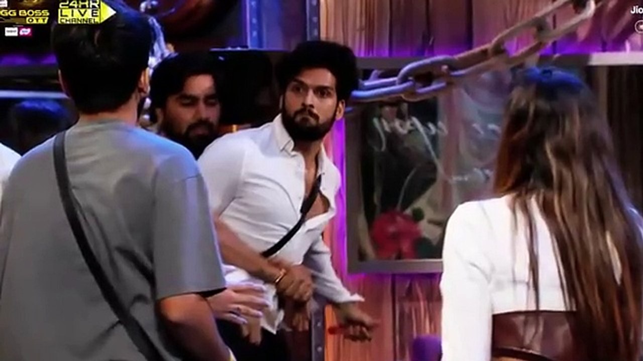 Elvish Yadav Reply On Sai Ketan Rao and Kataria fight,Love kataria and sai Ketan fight in Bigg Boss