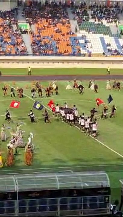 Jokowi Dapat Sambutan Hangat Bobotoh Saat Buka Piala Presiden 2024