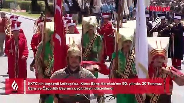 KKTC'nin başkenti Lefkoşa'da, Kıbrıs Barış Harekatı'nın 50. yılında, 20 Temmuz Barış ve Özgürlük Bayramı geçit töreni düzenlendi.