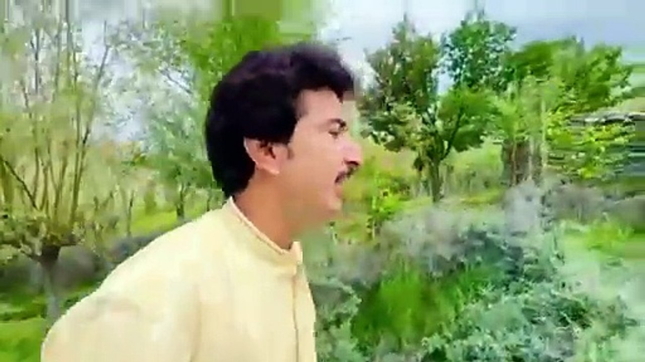 Ami jan Ko Rota Dekh Kar Meri Jan Nikl Gai (360P)