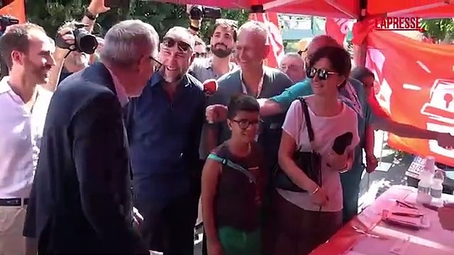 Autonomia, parte raccolta firme per referendum. Landini: «Battaglia per un nuovo modello sociale»