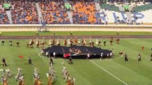 Momen Kocak Legenda Persib Dikepung Anak-anak Saat Pembukaan Piala Presiden 2024