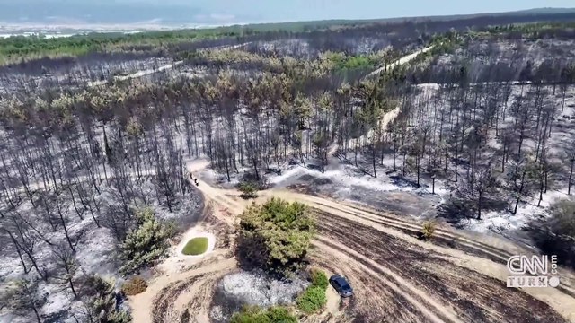 Yangının hasarı CNN TÜRK kamerasında! Geriye bu manzara kaldı...