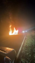 Incêndio destrói automóvel na PR-479, entre Tuneiras do Oeste e Tapejara