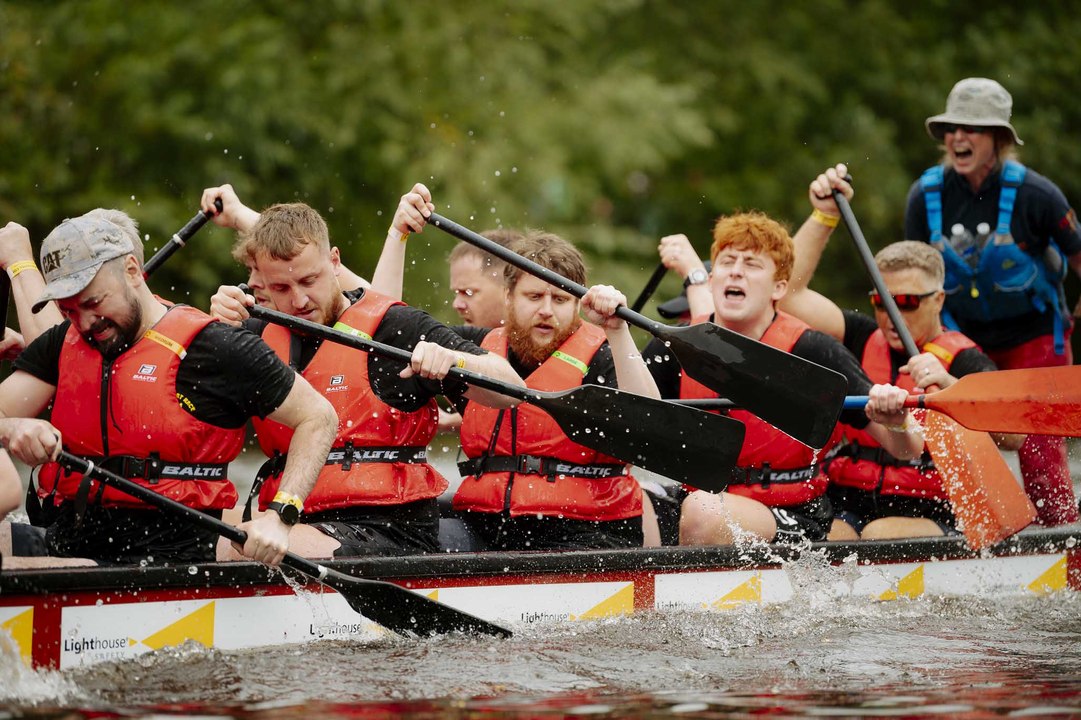 Dragon Boat Racing Makes A Splash For Severn Hospice