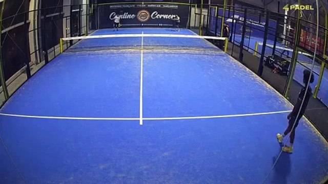 Fontaine 20/07 à 23:38 - Padel Piste Cantine Corner (LeFive Marville)