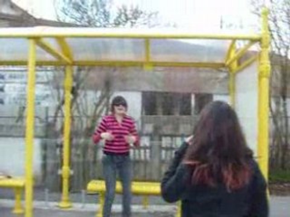 "Tecktonik Killeuse" ( Bien Sur Oui ^^ )