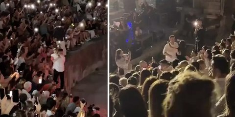 Yalın'ın Efes Antik Kent konserinde romantik anlar: Peş peşe evlilik teklifleri