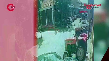 Sokakta yürüyordu, neye uğradığını şaşırdı! Taşlı saldırı kamerada