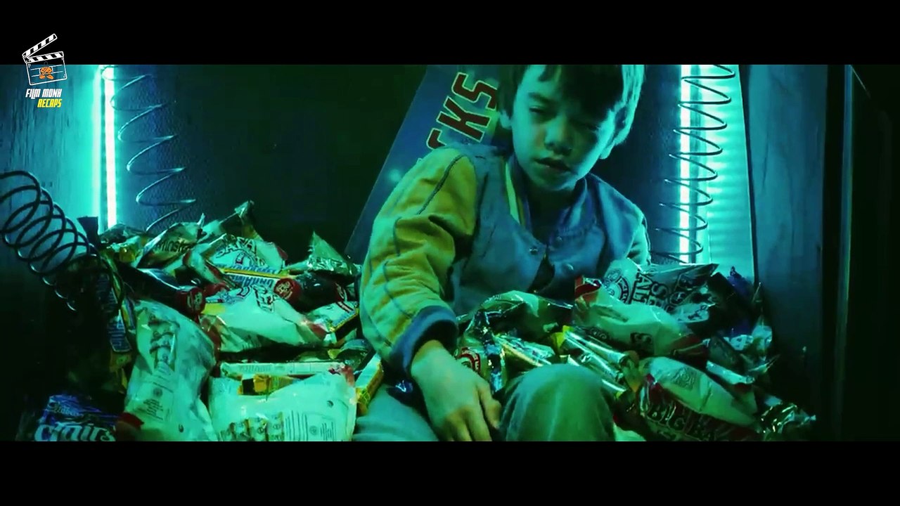 Titanic Domination: Humans Enslaved by Giant Robots, Disobedience Means Death !