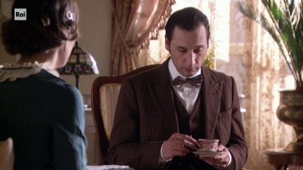 Sei Sorelle - S1E198 - In vendita