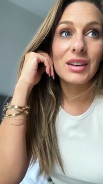 Je n'aime pas vraiment faire ce genre de story, mais hier Nino a eu un accident de vélo, dans le stress je ne me souviens plus du visage des personnes qui se sont occupées de lui Camille Santoro, Instagram