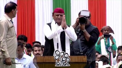 এই কেন্দ্রীয় সরকার বেশিদিন টিকবে না, সব লড়াইয়ে মমতা বন্দ্যোপাধ্যায়ের সঙ্গে আছি: অখিলেশ যাদব