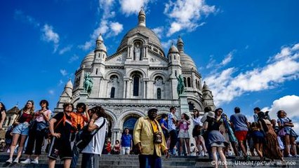 Which Paris sights are worth seeing?