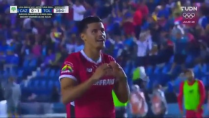 Gol de Maximiliano Araújo