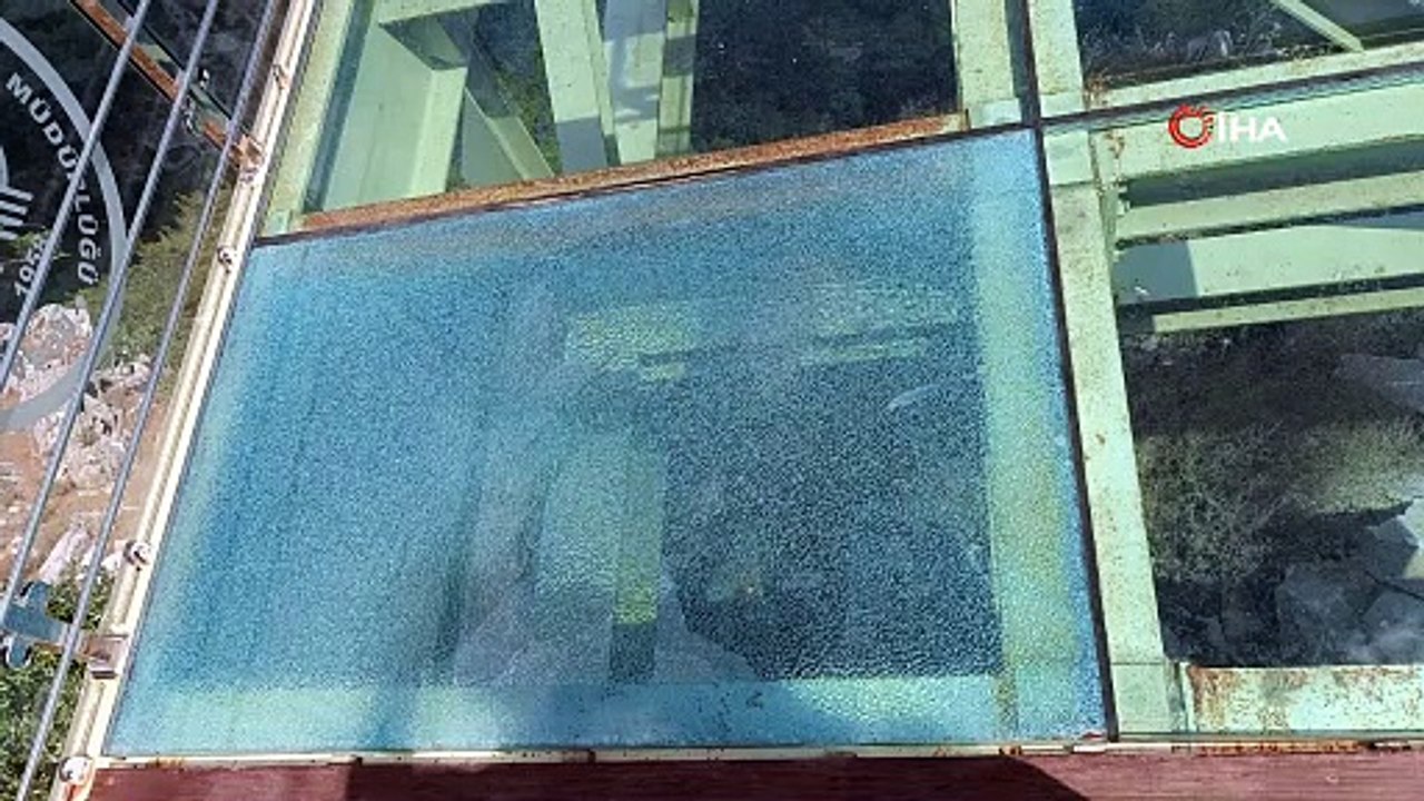 Sıcaklar camı çatlattı, seyir terası kapatıldı