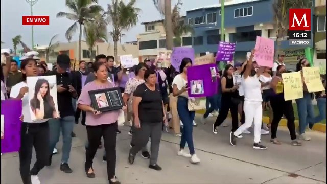Colectivos feministas marchan para exigir justicia tras el feminicidio de una enfermera en Veracruz