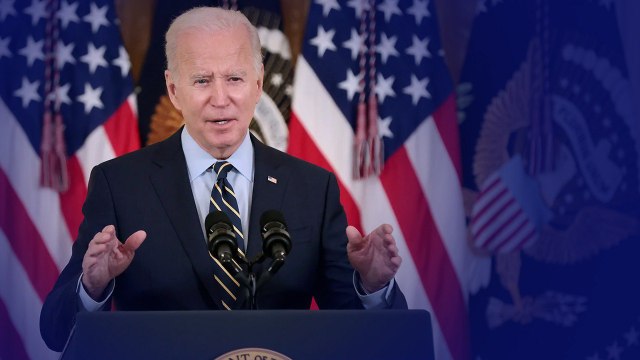 అధ్యక్ష రేసు నుంచి Joe Biden తప్పుకోవడం మంచిదేనా.? Kamala Harris కు మద్దతు పలికిన Biden.! | Oneindia