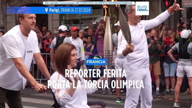 Olimpiadi 2024: una fotoreporter ferita dagli attacchi israeliani in Libano porta la torcia a Parigi