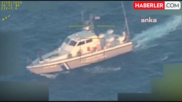 Yunan Sahil Güvenlik Botu Göçmenleri Türk Kara Sularına İtmeye Çalıştı