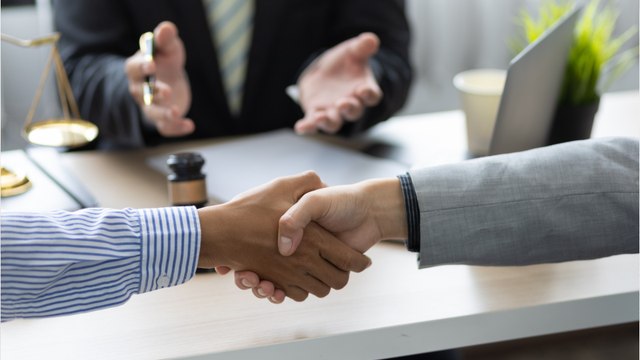 «En télétravail, des salariés ont pris des libertés pas toujours compatibles avec la vie de bureau .