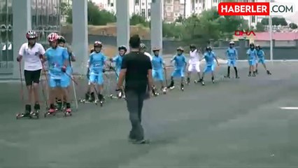 Bitlis'te Tekerlekli Kayak Sporcuları Antrenmanlarını Otobüs Terminalinde Sürdürüyor