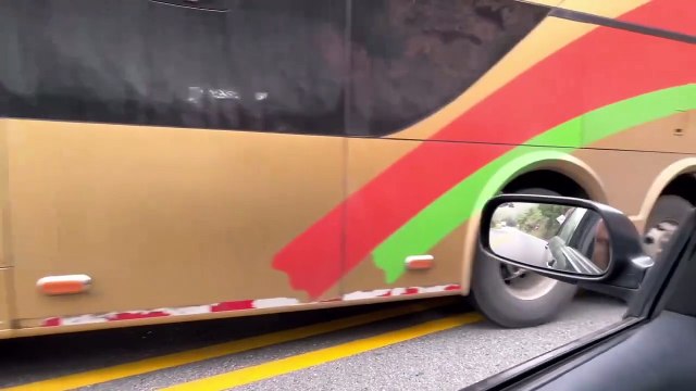 SCARED ME/ALMOST KILLED ME! Full video of what happened to the Giant Truck/Omega Bus. The bus almost hit my small car! on the road error in the high mountain of Chicamocha, Santander, Colombia. I am a deaf driver who drives for many years until this news