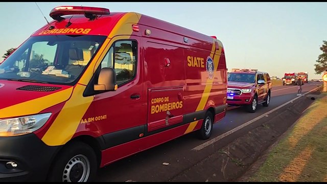 Grave acidente é registrado às margens da BR-277 e várias equipes de resgate são acionadas