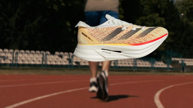 Pourquoi ces super-chaussures sont-elle interdites à l'épreuve de marathon ?