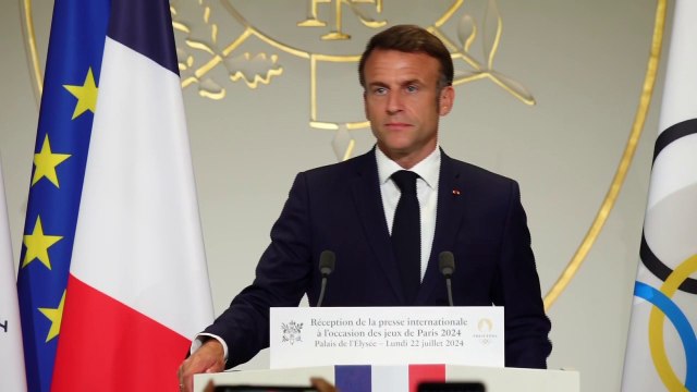 Ces Jeux olympiques et paralympiques vont modifier l'avenir de ce pays , assure Emmanuel Macron