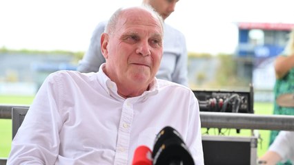 "Wird uns immer fehlen": Bei Beckenbauer übermannen Hoeneß die Emotionen