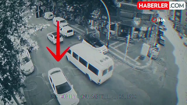 Kendini 'polis ve savcı' olarak tanıtıp altın ve paraları alan dolandırıcı tutuklandı