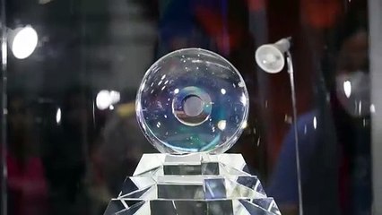 Una exposición en Bangkok exhibe muestras recuperadas de la Luna