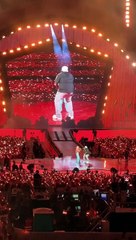 Karol G y Sech cantan por primera vez juntos 'Dañamos la amistad'