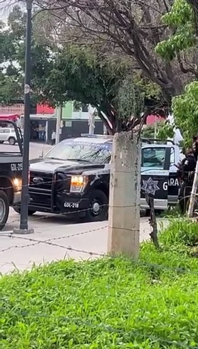 Un hombre que se encontraba afuera de su casa fue agredido a balazos; en la colonia Miravalle