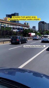 Halay magandalarına artık ‘dur’ deyin! İstanbul’da yolun ortasında halay çektiler, kazaya neden oldular