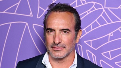 GALA VIDEO - Jean Dujardin dans la peau de Zorro : une nouvelle photo a été dévoilée !