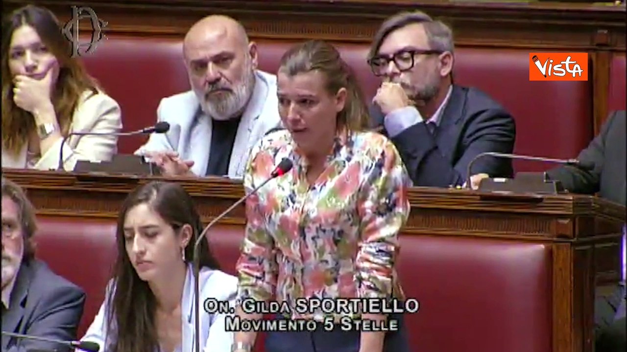 Crollo Scampia, le lacrime di Sportiello (M5s)...