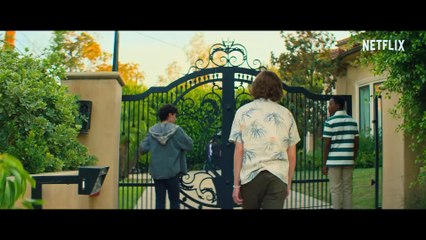 Incoming - Official Trailer for Netflix's New Thriller 'Inexpertos' (2024) 🎬