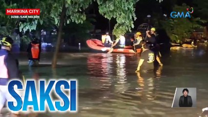 Rescue boat, tumaob sa gitna ng rescue operations; 14 na sakay, nasagip | Saksi