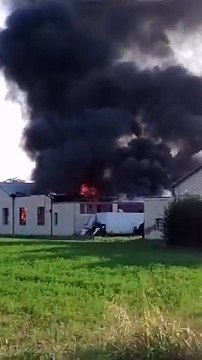 Incendio a Minerbio (Bologna): nube di fumo in cielo
