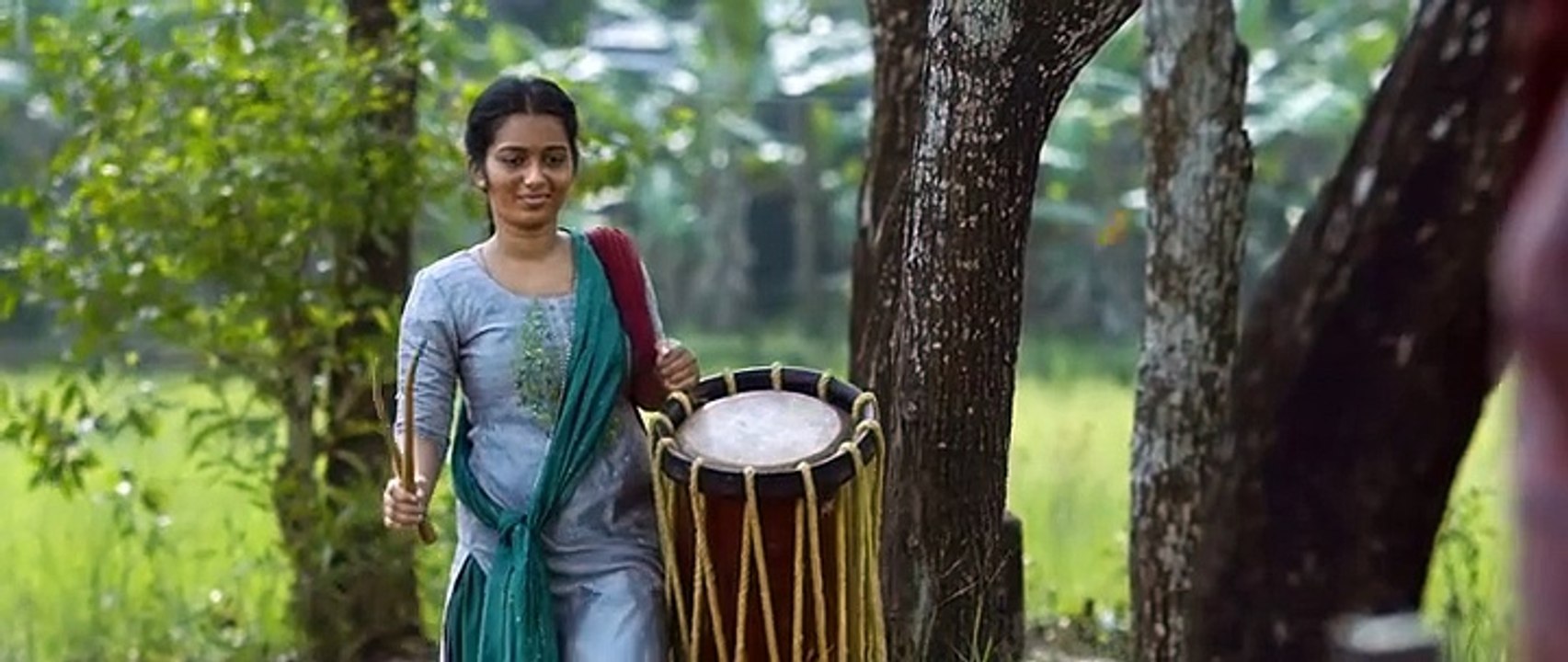 Nadikalil Sundari Yamuna Part 2