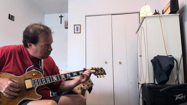 LA GUITARE DES ANNÉES 1950. IMITATION DE LES PAUL. CHANSONS D' ELVIS ET DU ROCKABILLY.