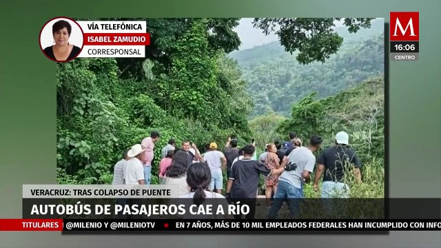 Autobús con 20 pasajeros cae a río tras derrumbarse el puente de San Andrés Tenejapan, Veracruz