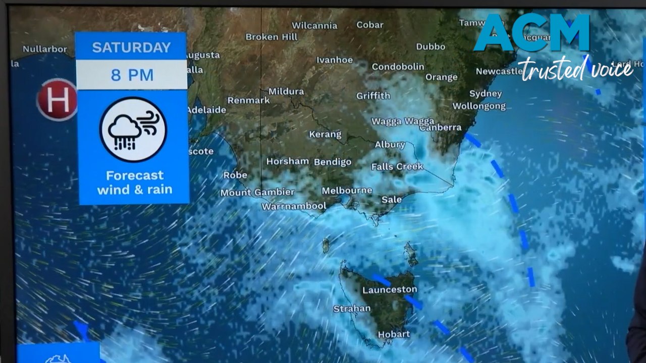 Strong damaging winds bring rain and cold to south-east