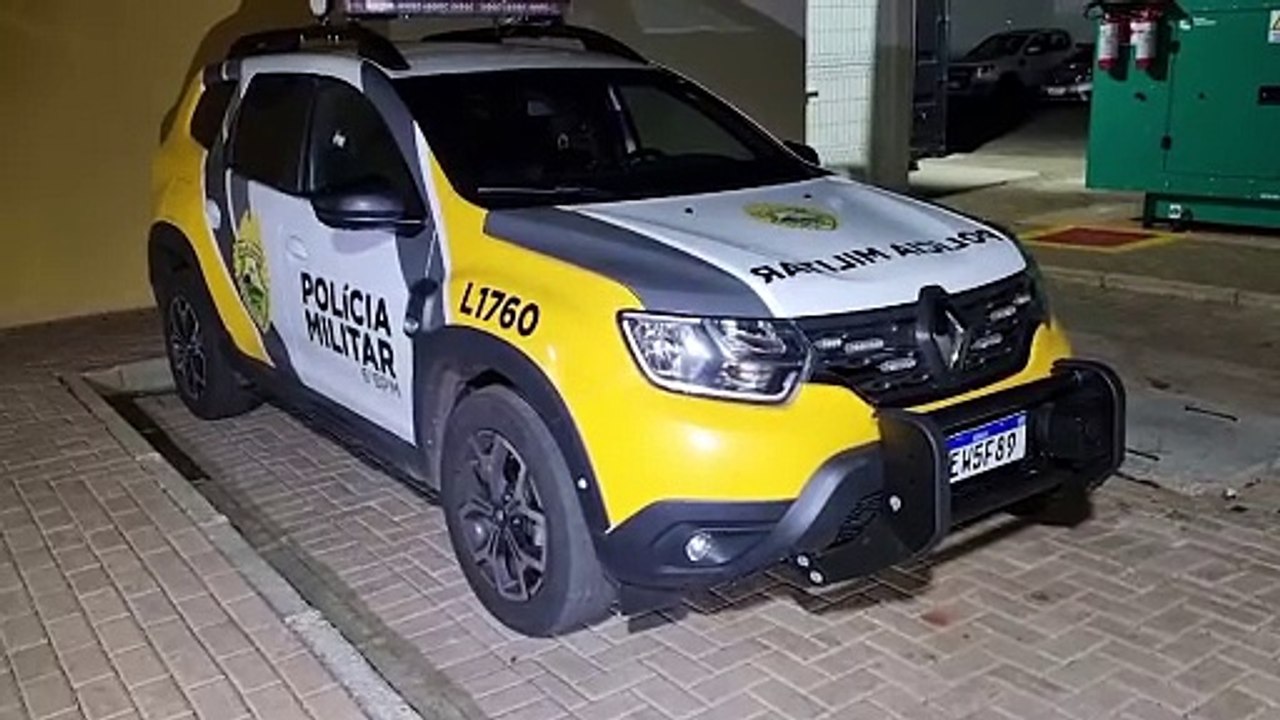 Homem e mulher são detidos após desacatarem policiais militares