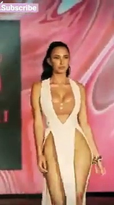 Hot Miami outfit catwalk